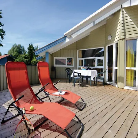 Five-bedroom Holiday In Ferienhaus *