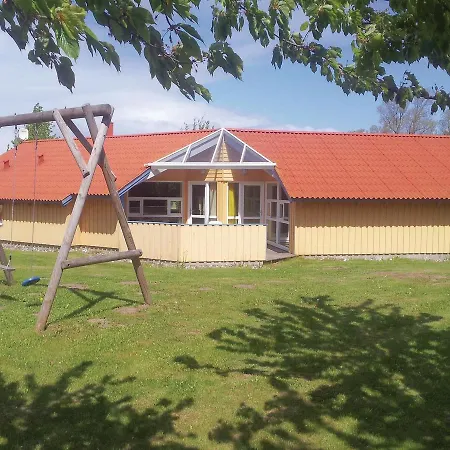 Five-bedroom Holiday In Ferienhaus