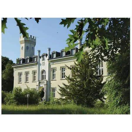 Five-bedroom Holiday In